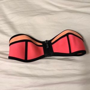 Triangl bikini top. Size xxs